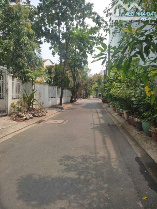 Bán gấp nhà CHDV mặt tiền đường Số 79, Tân Phong, Q7, 60m2, nhỉnh 13 tỷ - 3