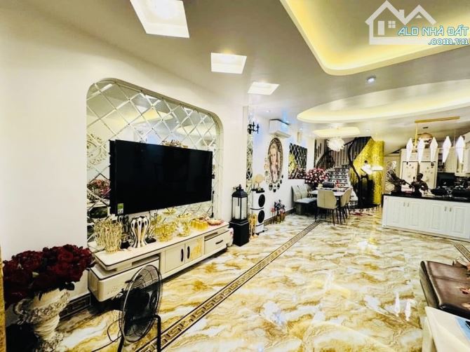 LÔ GÓC 3 MẶT THOÁNG - TIỆN ÍCH  TẶNG FULL NỘI THẤT CAO CẤP - NHÀ DÂN XÂY CỰC ĐẸP ! LÔ GÓC - 3