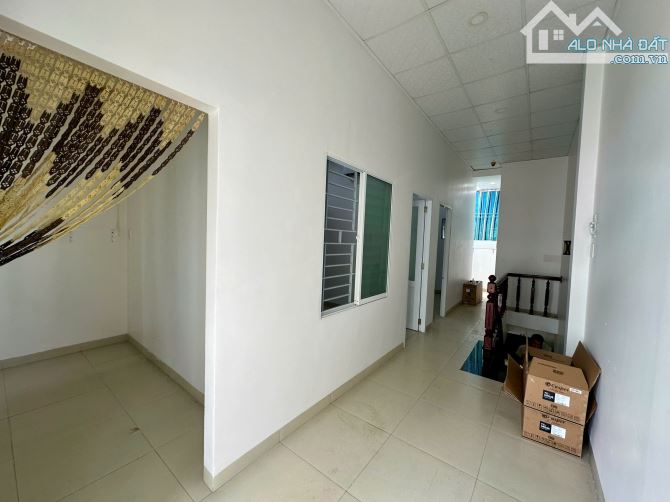 Nhà 2 tầng tái định cư VCN Phước Long dt 53,8m2 sổ hoàn công - 3