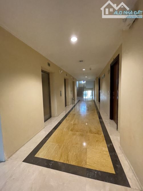 VIP - HIẾM, CĂN HỘ ĐẲNG CẤP FULL NỘI THẤT HIỆN ĐẠI, LÔ GÓC, BAN CÔNG QUANH NHÀ. - 3