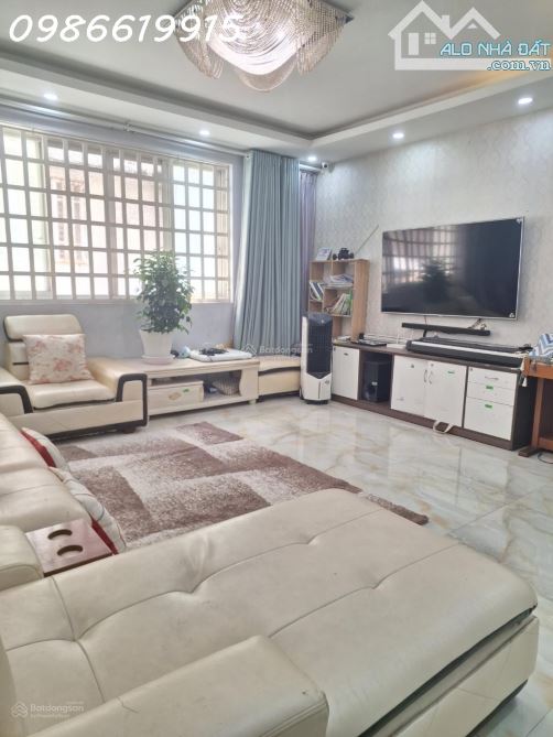 SIÊU PHẨM NHÀ PHỐ HIỆN ĐẠI KDC SAVIMEX - VỊ TRÍ VIP VIEW CÔNG VIÊN - 4 TẦNG - 100m2- CHỈ - 3