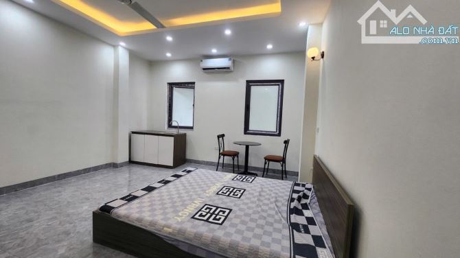 VỊ TRÍ KINH DOANH VÔ CÙNG SẦM UẤT_MẶT PHỐ HÀO NAM_VỈA HÈ 7M. - 3