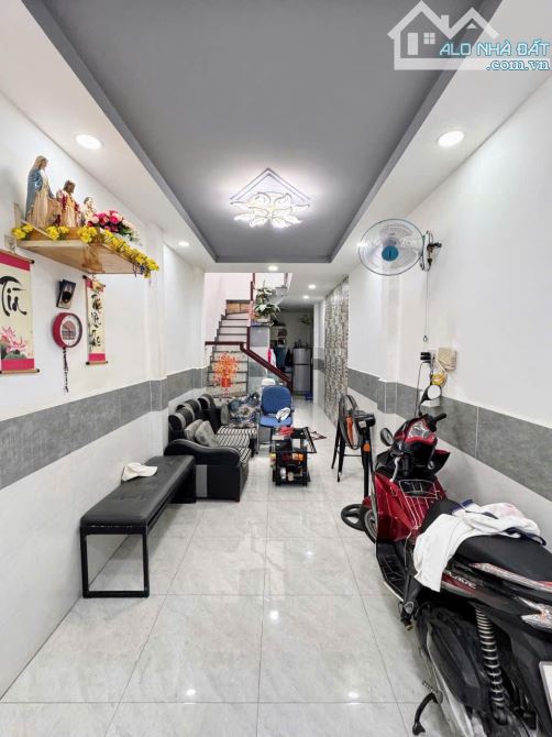 NGAY MẶT TIỀN LÊ ĐÌNH THÁM F TÂN QUÝ Q TÂN PHÚ 30M² 2 TẦNG GIÁ 3,25TỎI - 3