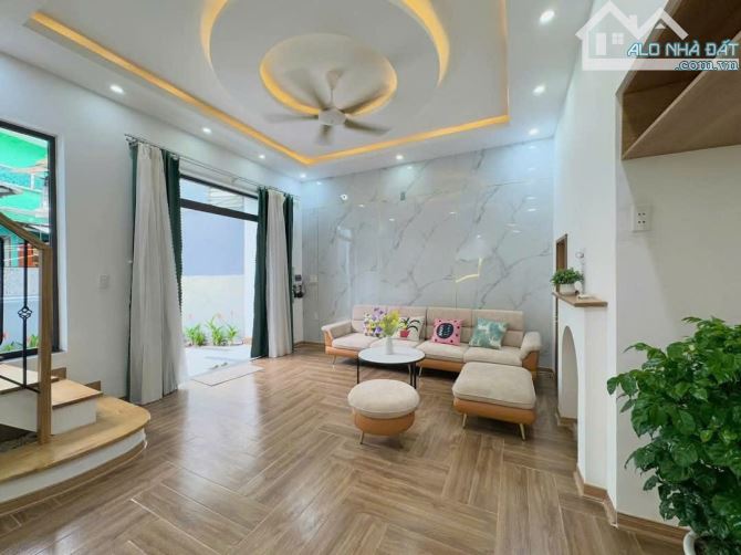 Cần bán nhà 2 tầng đường lê Duẩn - 3
