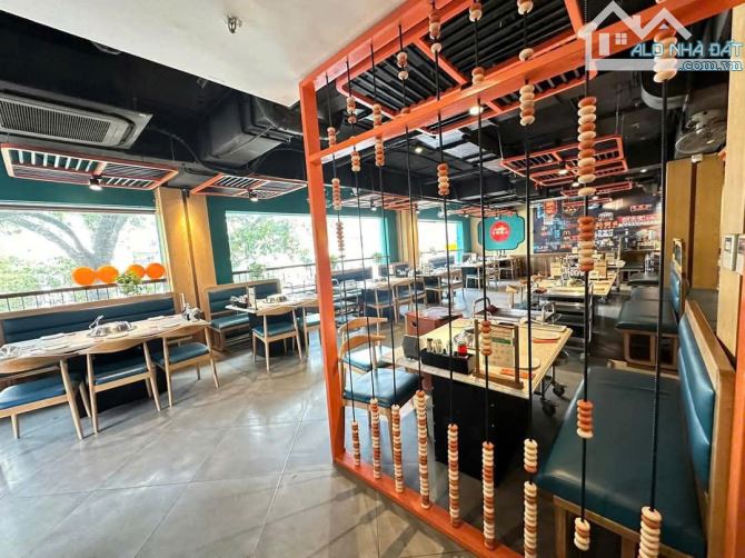 MẶT PHỐ CỔ HOÀN KIẾM - VỈA HÈ RỘNG - KINH DOANH SẦM UẤT NGÀY ĐÊM - THANG MÁY - LÔ GÓC - 3