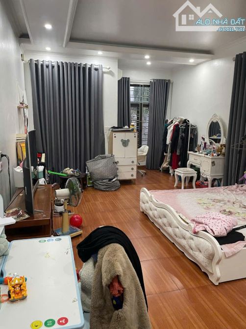Bán nhà Thiên Lôi, 119m 3 tầng, đường 5m, Giá 6.5 tỉ, sát cạnh Siêu thị AEON - 3