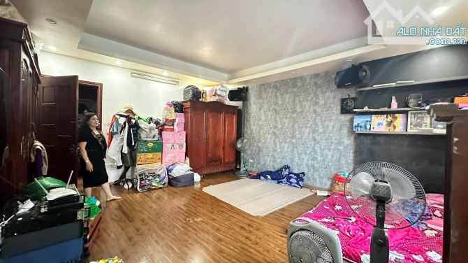 Bán nhà mặt phố Phường Ô Chờ Dừa, lô góc, mặt tiền kinh doanh, 60m, mt 6.5m chỉ 25.5 tỷ - 3