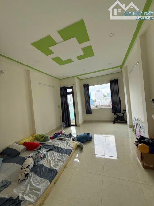 Bán nhà HXT Chiến Lược, Bình Tân, 56m² - 3 tầng, nở hậu, sát mặt tiền, chỉ nhỉnh 5 tỷ - 3