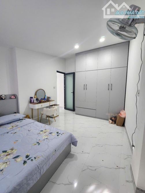 VTH08 Bán nhà 2 tầng hẻm xe máy đường 2/4 gần chợ Đầm - 3