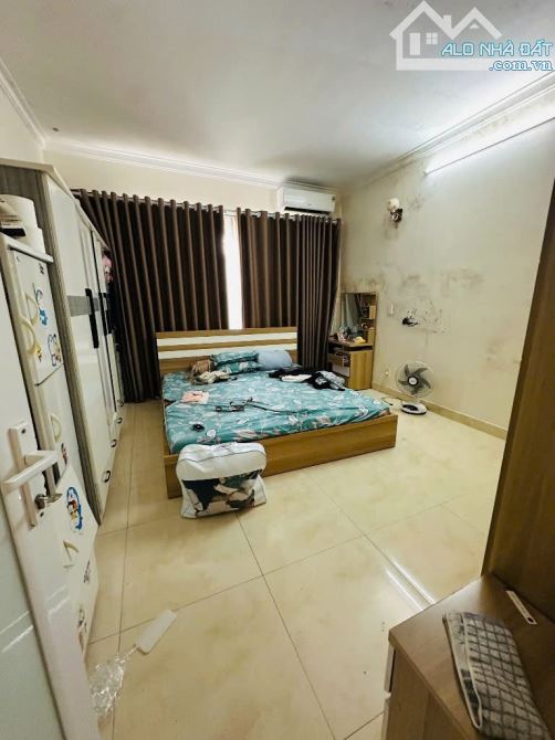 Bán nhà 3 tầng 44m2 Ngõ 47 Khúc Thừa Dụ, Lê Chân.  Giá chỉ 2,45 tỷ ngõ 3m - 3