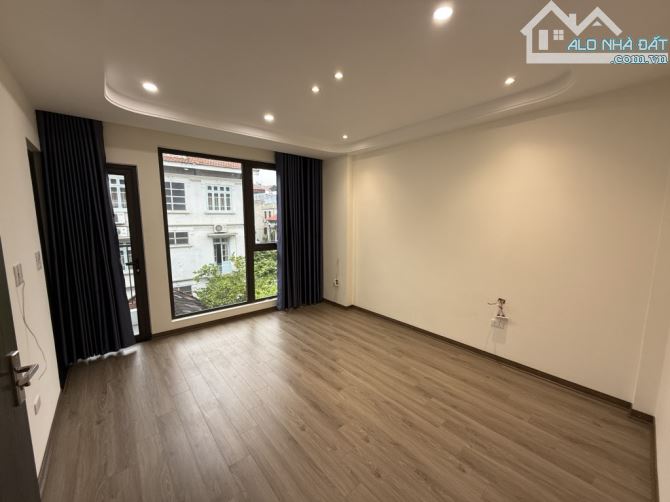 Bán nhà Gia Thụy, 46m2 x 6 tầng x thang máy x full nội thất, view sân bay, bãi ô tô ở gần, - 3