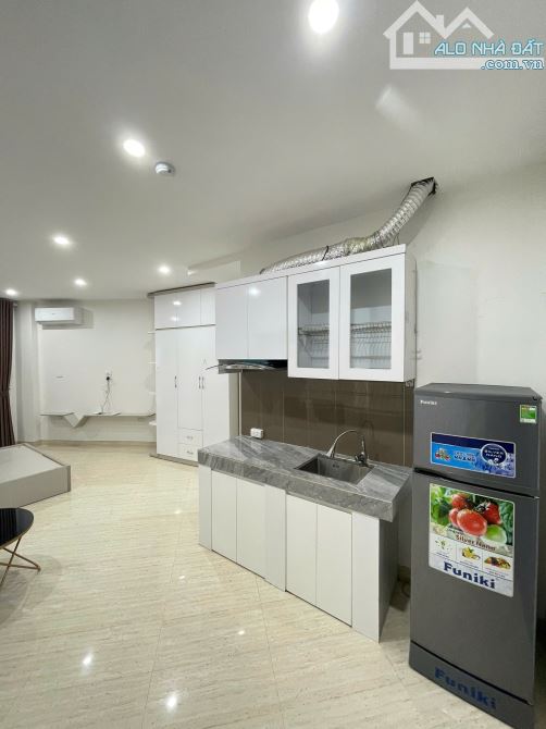 Cho Thuê CCMN Ngõ 86 Hào Nam Đống Đa 25m2 Studio Ban Công Full Nội Thất Thang Máy Gần Chợ - 3