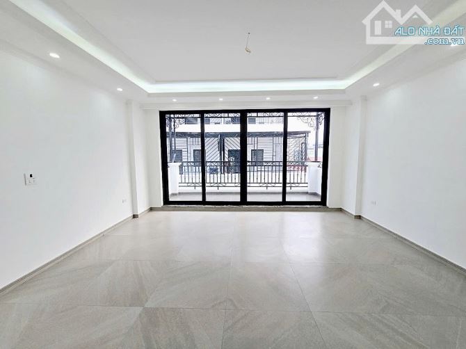 Bán nhà Trần Cung, 56m2, 7T thông sàn, tháng máy, phân lô, ôtô tránh đỗ cửa vào nhà,hơn 17 - 3