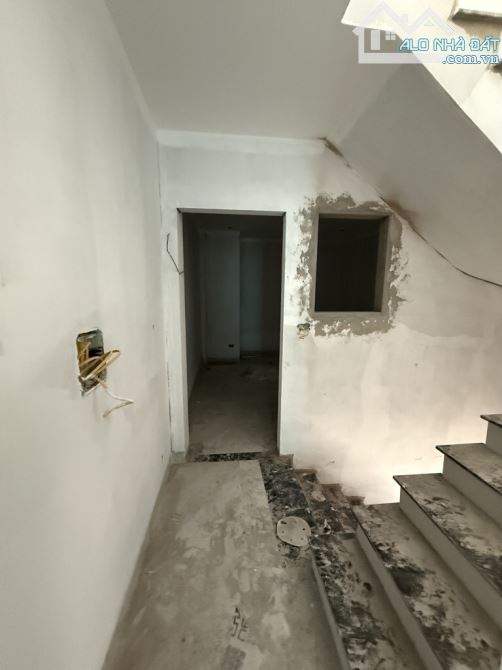 BÁN NHÀ NGUYỄN QUÝ TRỊ - 42M2 - 3 TẦNG MỚI - Ô TÔ ĐỖ - 15M RA Ô TÔ TRÁNH  - 4.X TỶ - 3