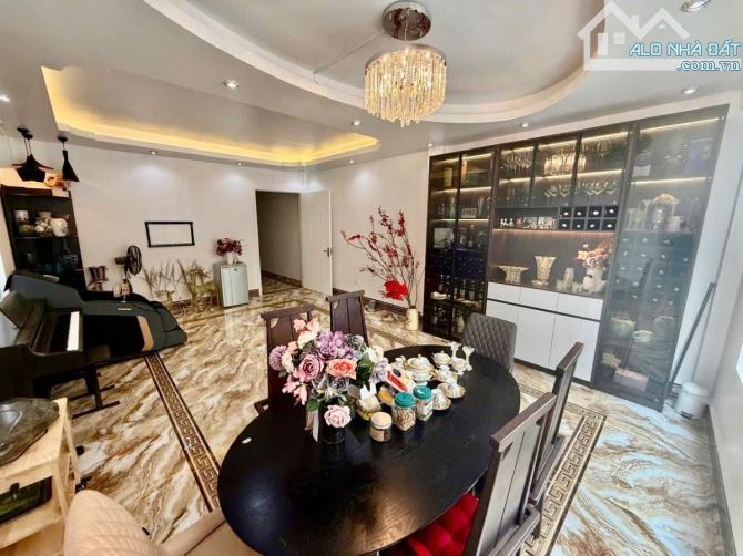 17,9 tỷ dt 73m 4t 4,7mMT đường bưởi,full nội thất cao cấp,nhà dân xây mới,oto tránh,gần p - 4
