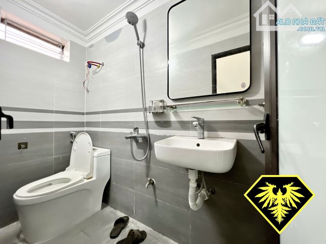 ◄ ★ ► BÁN NHÀ 3,5 TẦNG ĐẸP CÓ SÂN CỔNG RỘNG NGÕ Ô TÔ ► THIÊN LÔI - VĨNH NIỆM - LÊ CHÂN - 4