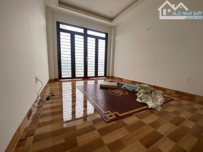 "Bán nhà tặng nội thất -4 tầng-  Đường 10 -  Tăng Nhơn Phú B - Q 9 - Diện tích : 66m²i: (4 - 4