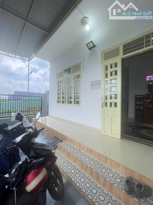 BÁN GẤP CĂN HOMSTAY TUYỆT ĐẸP ĐỐI DIỆN UBND XÃ DAMBRI GIÁ TỐT NHẤT BAO TEST GIÁ - 4