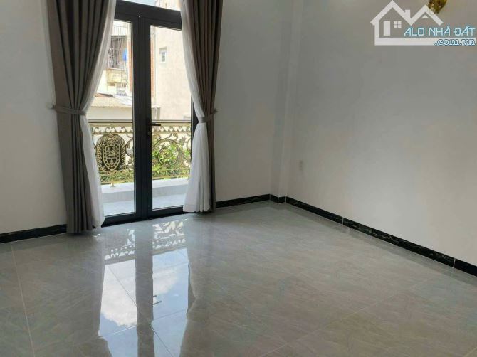 Nhà Hẻm Ô tô Đường Liên Khu 5-6, 5 Lầu, 4 P.Ngủ, Sổ Hồng Hoàn Công đầy đủ - 5.7 tỷ (T.Lượn - 4