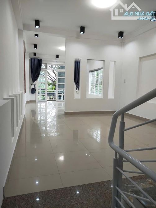 VỞI 3,2 TỶ SỞ HỮU CĂN NHÀ 3 TẦNG XÓM 3 NGỌC ANH - 4