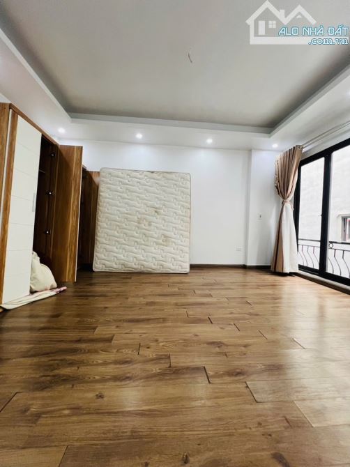 Bán nhà Lạc Long Quân 40m2, 5 tầng 6 tỷ - 4