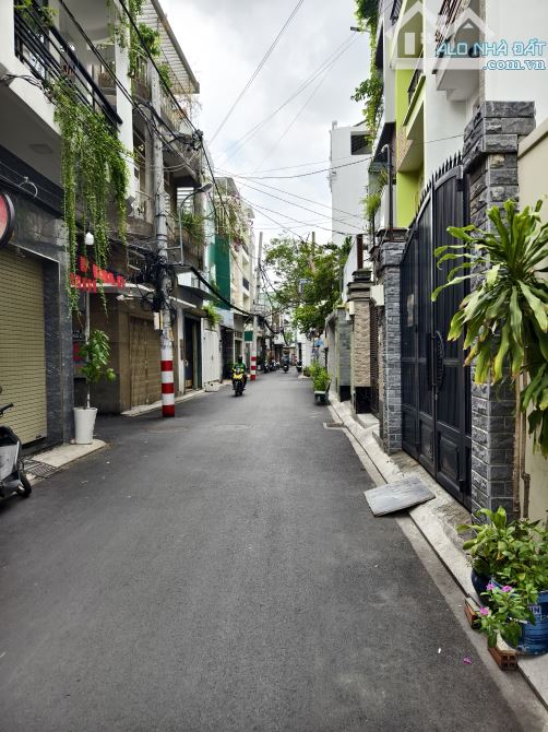 Bán gấp nhà 3 tầng HXH 6m Đặng Văn Ngữ 3x17 vuông vức. - 4