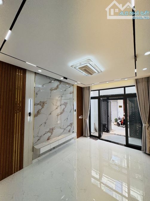 CẦN BÁN NHÀ  HẺM ÔTÔ 5M. HƯƠNG LỘ 2. DT. 70M2. 3 TẦNG KIÊN CỐ – GIÁ CHỈ 5.8 TỶ - 4