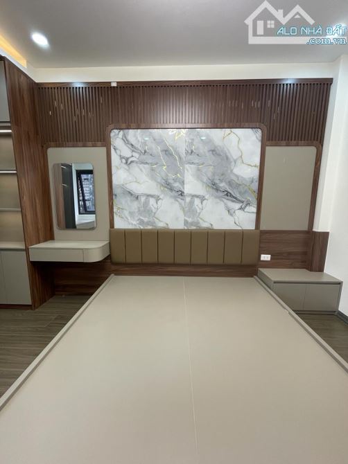 Siêu đẹp Tam Trinh, Hoàng Mai:35m2,5 Tầng, chỉ 5.9 Tỷ, gần phố, giá êm - 4
