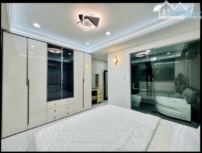 HẠ GIÁ BÁN GẤP NHÀ 5 TẦNG 66M2, FULL NỘI THẤT CAO CẤP, ĐỐI DIỆN EMART GÒ VẤP. GIÁ CHỐT CỰC - 4