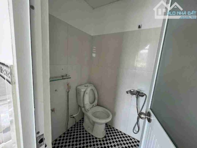 NHÀ NGHỈ ,APPARMENT ĐƯỜNG ĐINH CÔNG TRỨ - 4