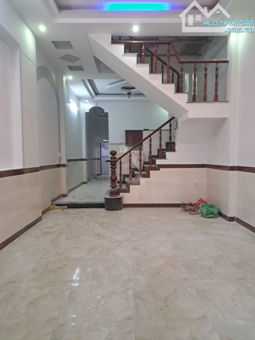 Bán nhà Trệt Lầu Đông Hòa,đường_Sân xe hơi,cách đường lớn chỉ 50m - 4