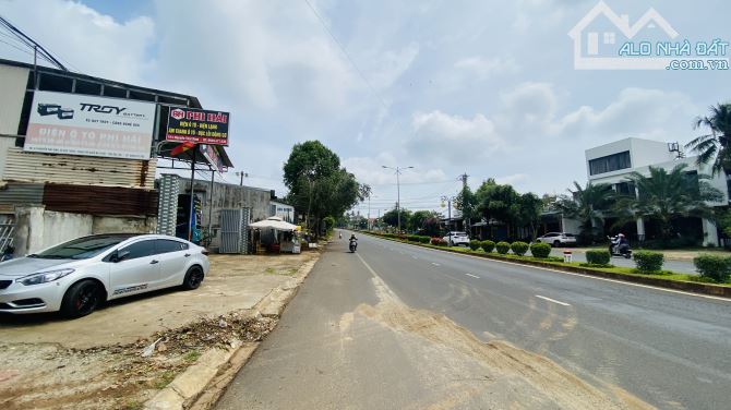 ĐẤT MẶT TIỀN NGUYỄN THÁI BÌNH QUỐC LỘ 27 XÃ HOÀ THẮNG - 4