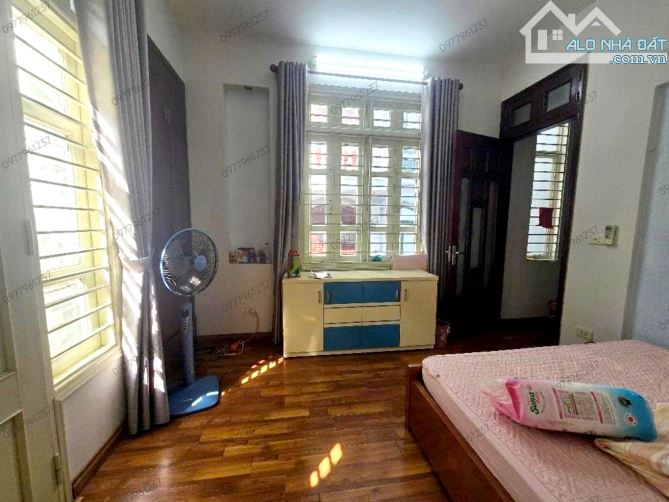 BÁN NHÀ DƯƠNG QUẢNG HÀM 50m2 - NHÀ DÂN XÂY - LÔ GÓC, GARA Ô TÔ + VĂN PHÒNG - 4