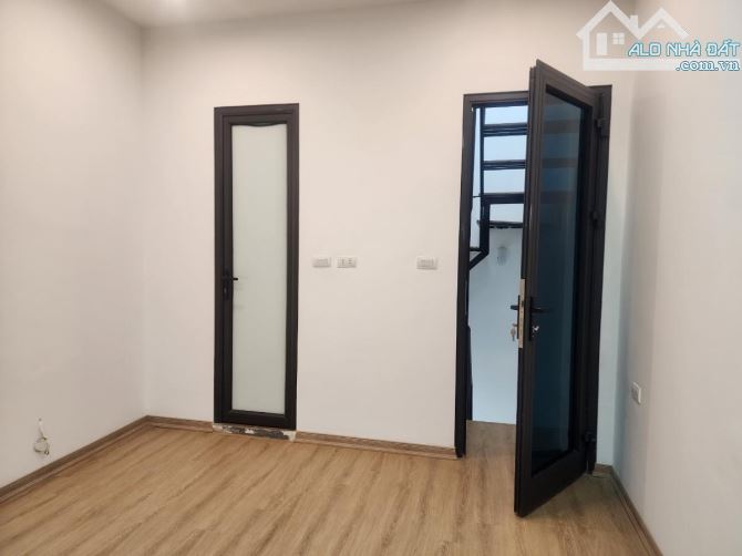 BÁN NHÀ KHƯƠNG TRUNG – THANH XUÂN – NHÀ ĐẸP Ở NGAY – 27M – 5 TẦNG – 3.3 6.45 TỶ - 4