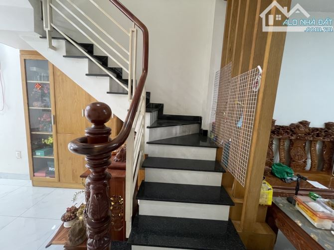 P. Linh Đông, gần CC 4S, nhà 3T 3PN 65.4m2 HXH tránh nhau chỉ 4.2 tỷ. - 4