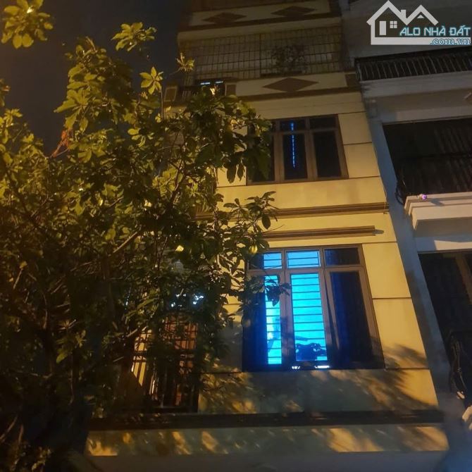 NHÀ ĐẸP QUAN NHÂN- MẤY BƯỚC RA PHỐ - THIẾT KẾ 5 TẦNG HIỆN ĐẠI - MẶT TIỀN 5M 70m2 - 4