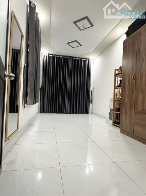 Bán nhà 1 trệt 1 lầu ở Hóc Môn , sổ sách đầy đủ - 4