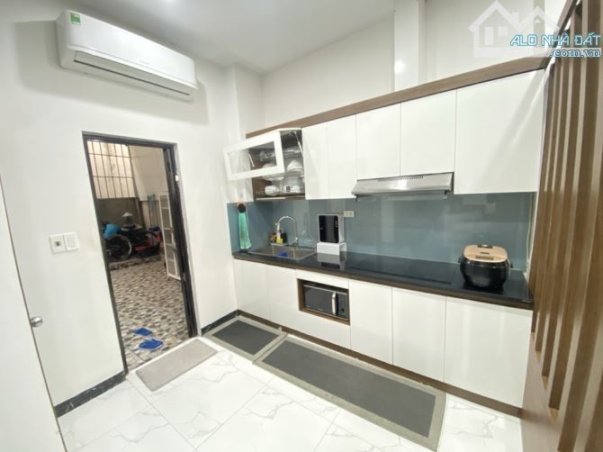 BÁN NHÀ PHƯƠNG CANH - MỚI,HƠN 6 TỶ, DTSD 56M2- Ô TÔ ĐỖ CỔNG -VÀI BƯỚC RA PHỐ - 4