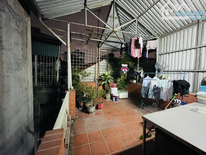VIP ĐỐNG ĐA NGÕ HÒA BÌNH -2 THOÁNG - Ở NGAY - GẦN PHỐ - DT42m.4 tầng.MT4m GIÁ 6.75 TỶ - 4