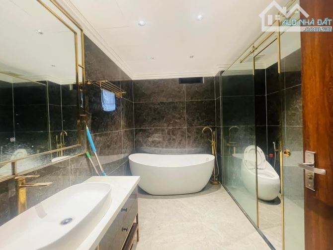 BÁN NHÀ MẶT PHỐ YÊN HÒA - KINH DOANH ĐỈNH - THANG MÁY - 50M X 7 TẦNG - MT 7M - 4