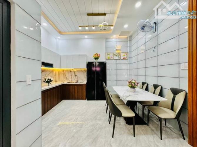 Bán nhà Thành Thái, Quận 10 giá: 3 TỶ 360TR tỷ/65,8m2, sổ riêng, kinh doanh sầm uất - 4