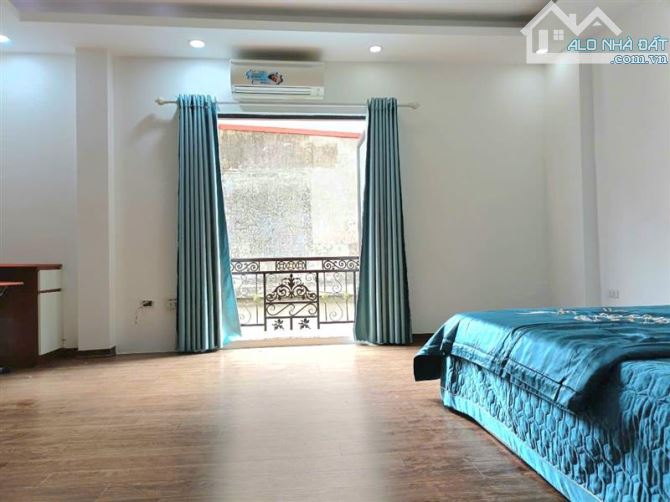 Vị trí đẹp gần phố lô góc hai mặt thoáng, xung quanh tiện ích bạt ngàn như chợ, siêu thị, - 4