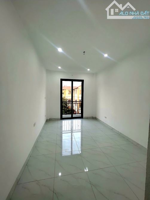 BÁN NHÀ ĐƯỜNG ĐẠI MỖ 36M*5T, ÔTÔ ĐỖ CỬA, NHÀ MỚI Ở NGAY, GIẾNG TRỜI, 300M AEON HĐ - 4