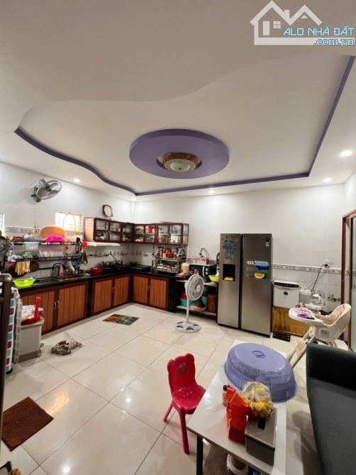 Siêu đẹp nhà HXH Đặng Thúc Vịnh, Hóc Môn, .DT:100m2 .Giá chỉ 4.7 tỷ  (TL) - 4