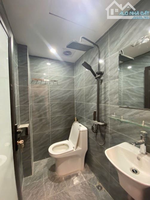 NHÀ 31m- CẠNH TRƯỜNG C1-2 TÂN MAI, VÀI m RA PHỐ, THOÁNG SÁNG, FULL NT - 4