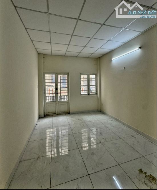Bán nhà Lãnh Binh Thăng HXH 1 bước ra mặt tiền, 55m2 nở hậu 5m vuông đẹp vào ở ngay 6,8 tỷ - 4