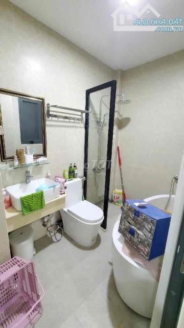 NGAY NGUYỄN VĂN ĐẬU - NHÀ 5 TẦNG - FULL NỘI THẤT - KHU DÂN TRÍ CAO AN NINH Nguyễn Văn Đậ - 4
