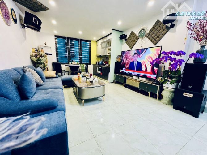 Chính chủ bán gấp nhà mới, ngõ nông, 46 Quan Nhân, Cầu Giấy. DT: 40m2 – 7 tầng. 8,6 tỷ. - 4