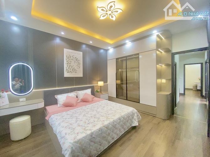 "S.IÊU PHẨM LÔ GÓC" nội thất V.I.P ở ngay VẠN PHÚC, 55mX4t, mt 12m, giá nhỉnh 2x Tỷ - 4