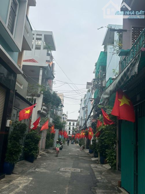 Bán nhà 2/68 đường Vườn Lài, Tân Phú; DT 16 x 19m, 4 tầng; giá 40 tỷ - 4